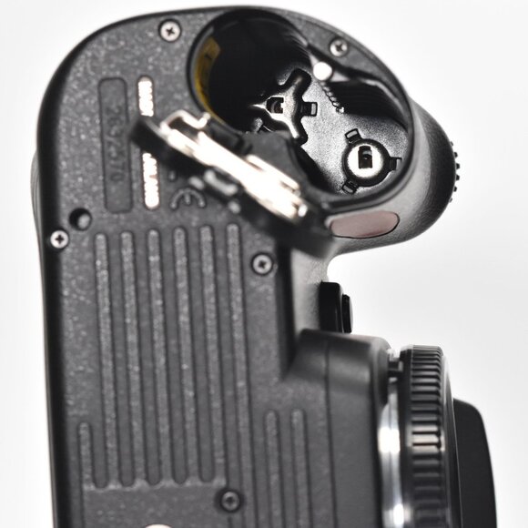 Nikon N80 35mm Film SLR w/Nikon 28-80mm Zoom Lens User Manual MINT - Picture 11 of 16